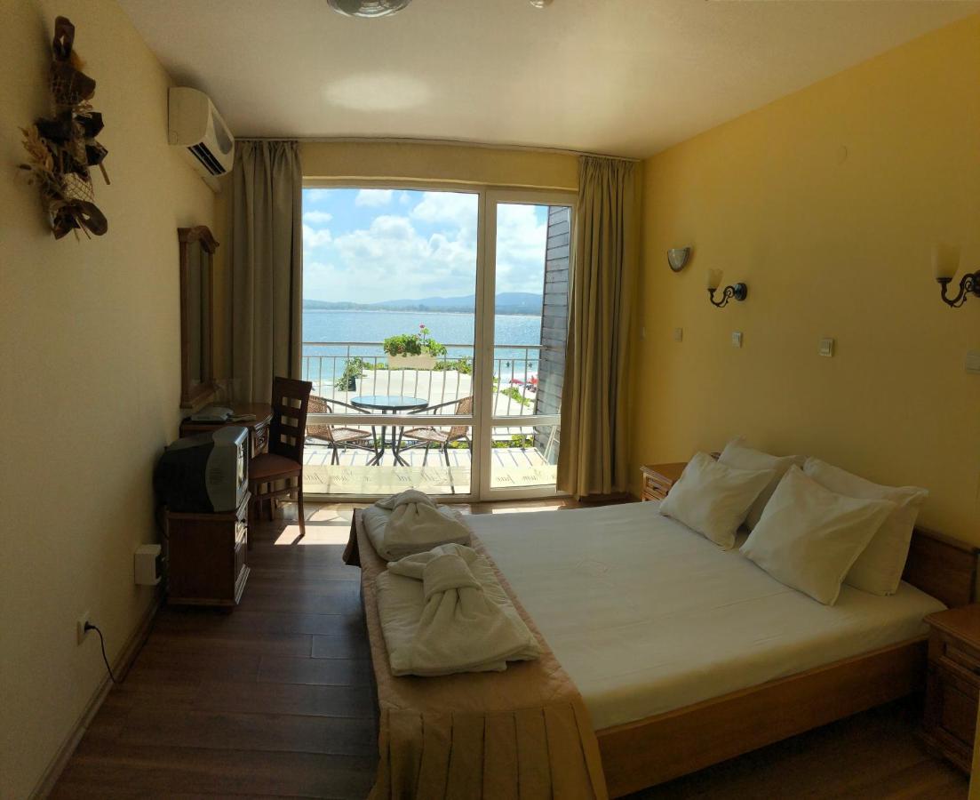 Family Hotel Littoral Созополь Экстерьер фото