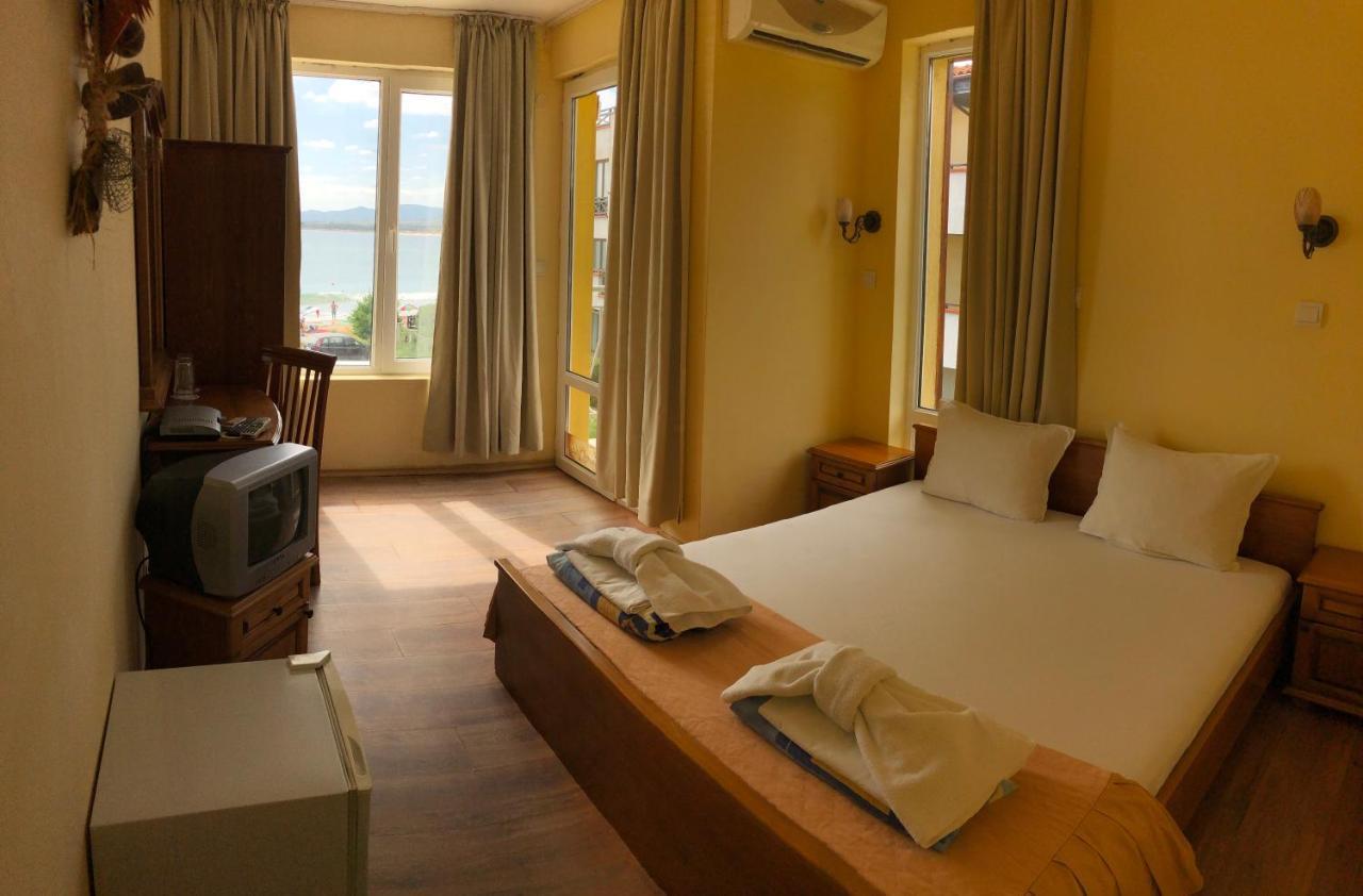 Family Hotel Littoral Созополь Экстерьер фото