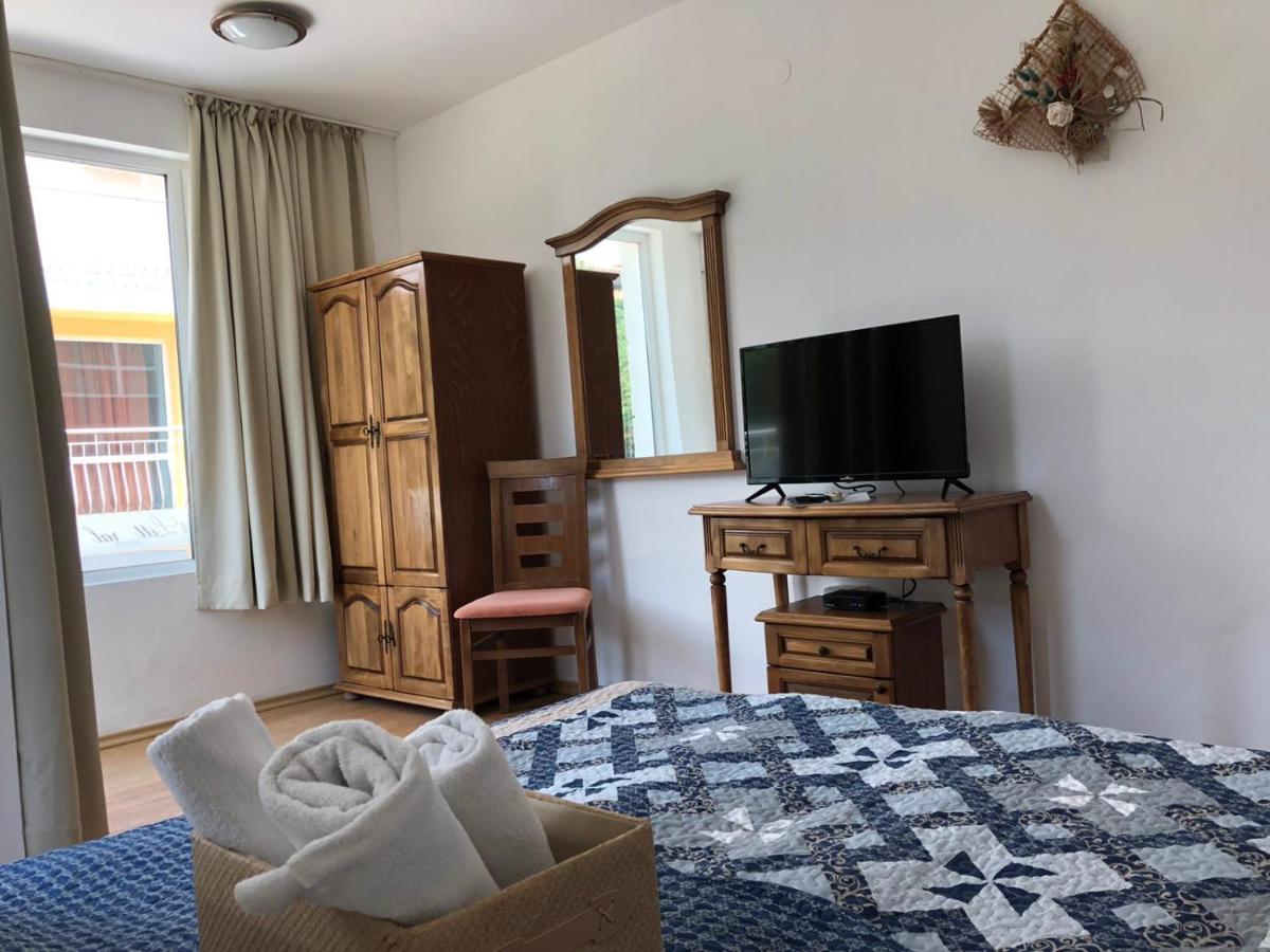 Family Hotel Littoral Созополь Экстерьер фото